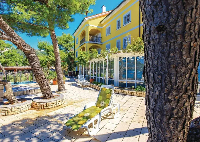 2 Bedroom Awesome In * Banjol