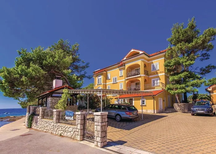 2 Bedroom Awesome In Apartman