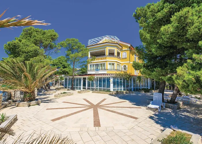 Apartman 2 Bedroom Awesome In Banjol