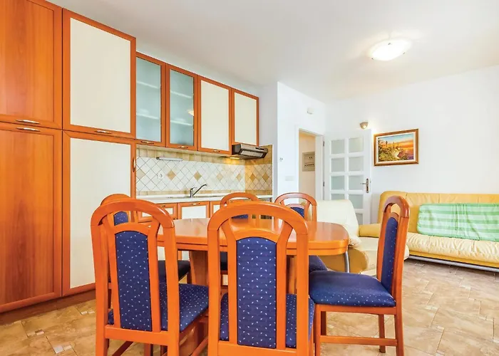 2 Bedroom Awesome In